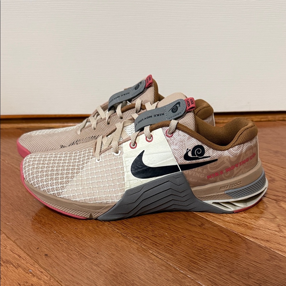 Nike Metcon Sneakers in Tan and Pink